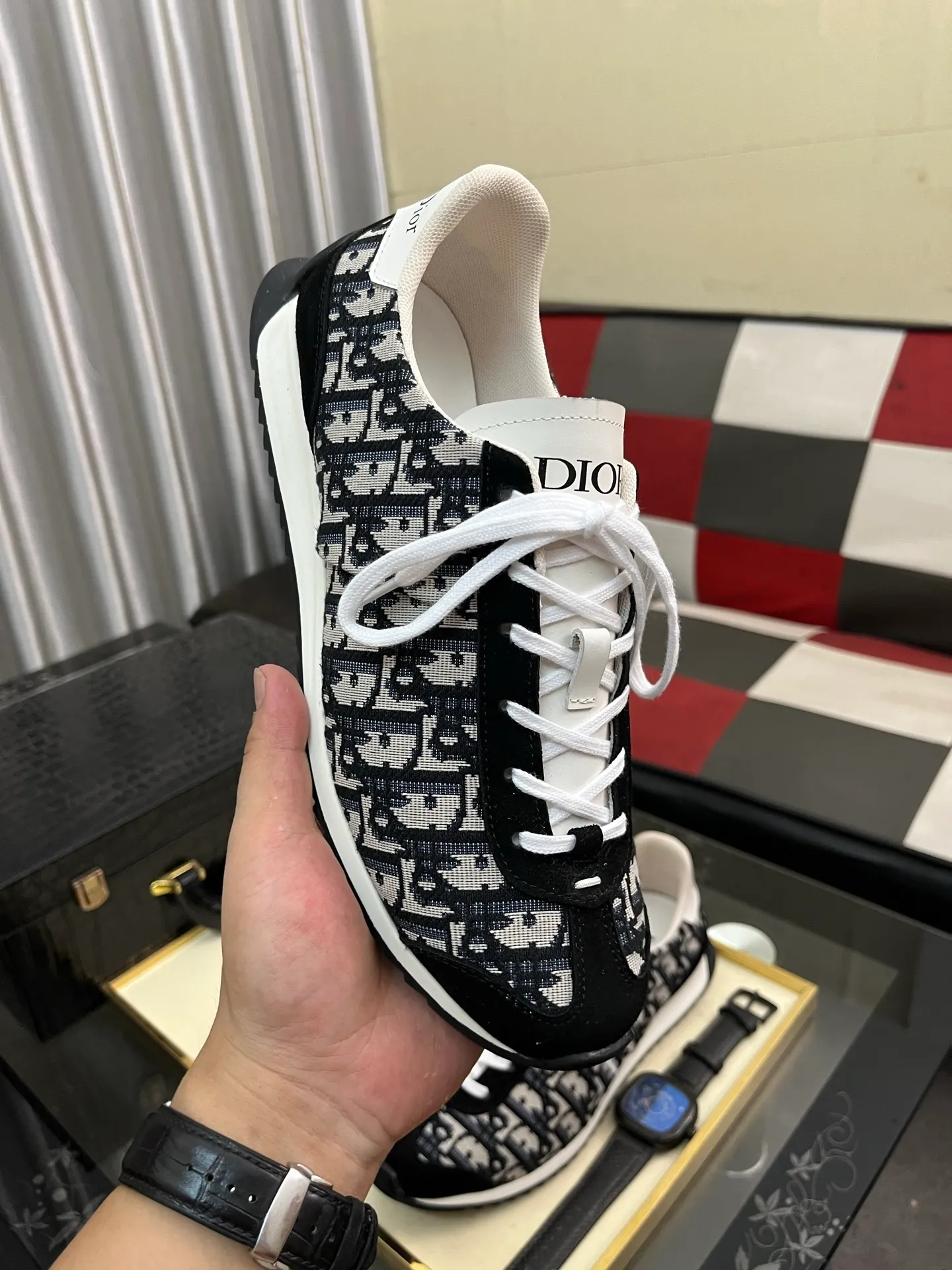 Men's shoes 💰420⌚️⌚️[Dior] Dior couple's style, new casual style launched in Hong Kong counters. Official website 1:1 production. Original Italian materials. Designed by European and American masters. Perfect shape to create counter quality. Solid color rubber wear-resistant outsole and classic dazzling head! Super versatile and very comfortable. High-end without losing taste, fashionable and novel! ! Absolute focus! Code number: 36-448️⃣Colors available